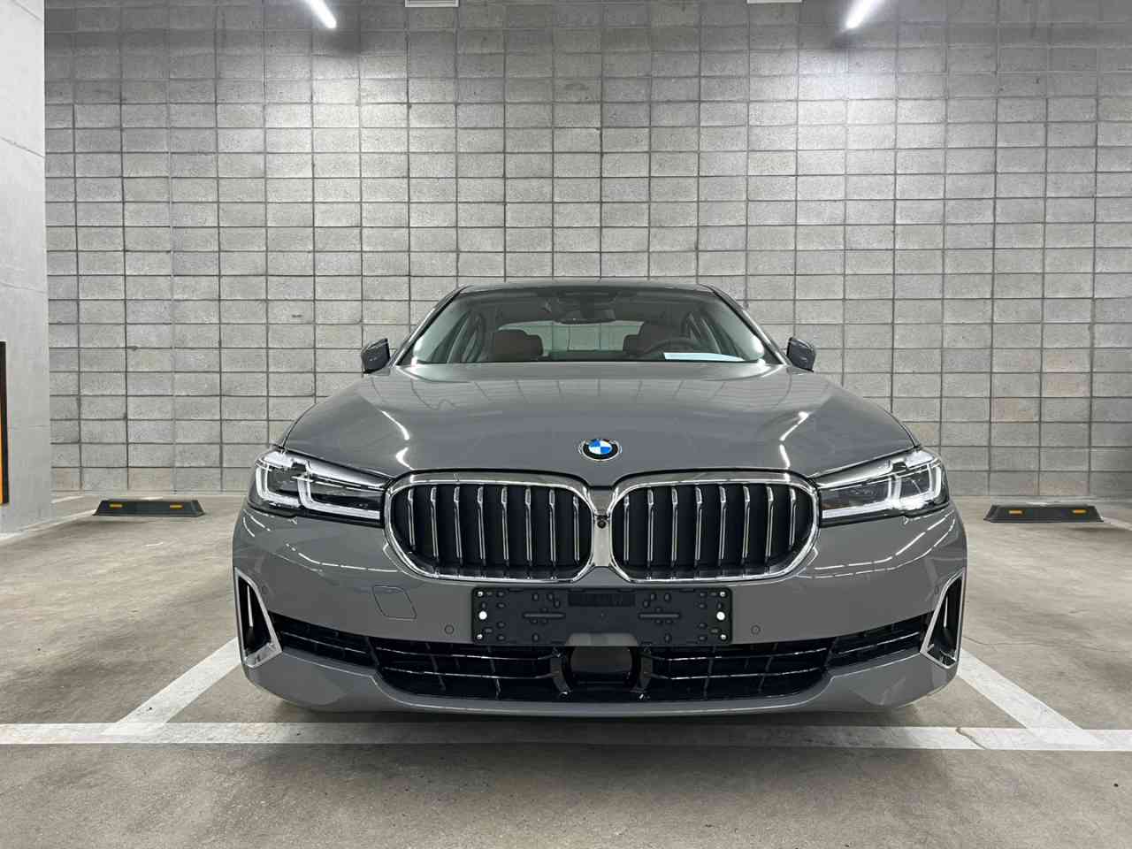 BMW 5시리즈 520i 럭셔리 게시글 썸네일