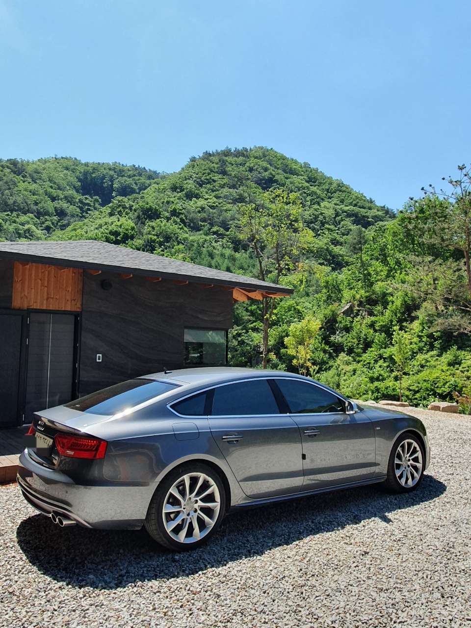 아우디 A5 35 TDI 콰트로 다이나믹 스포츠백 썸네일 이미지