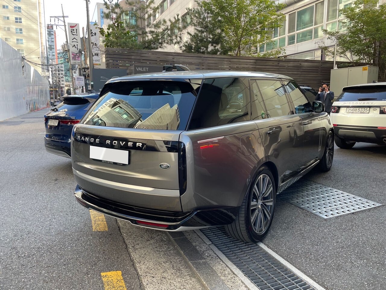 랜드로버 레인지로버 AB P530 LWB (5인승) 썸네일 이미지