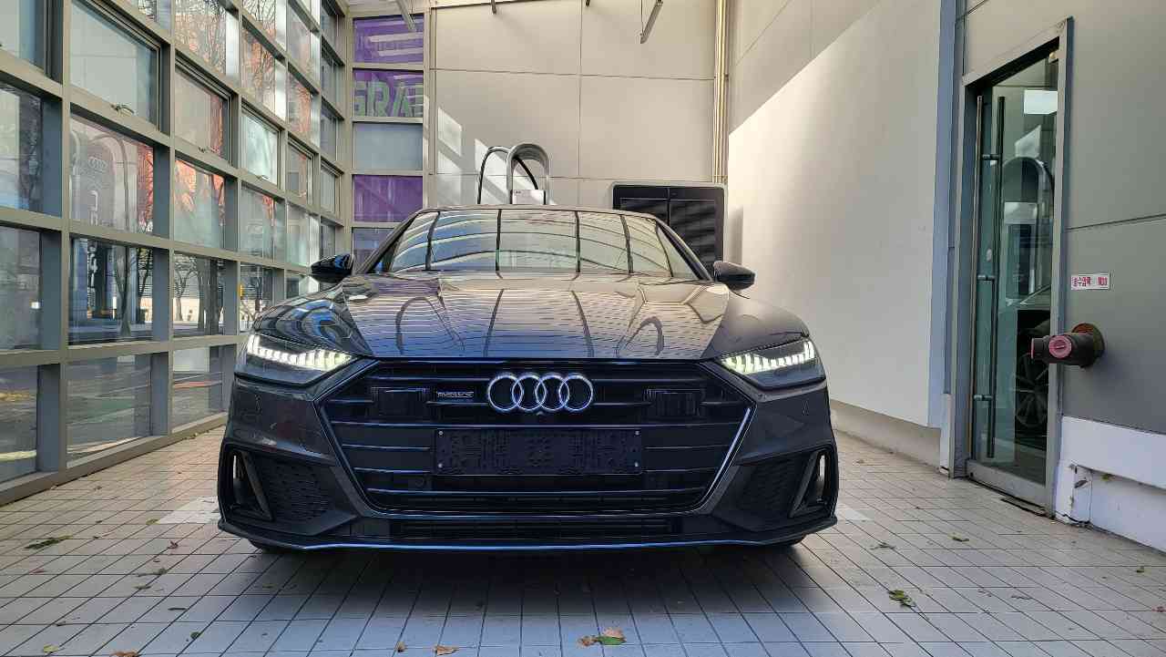 아우디 A7 55 TFSI 콰트로 프리미엄 [2C5+PAO+4GF] 게시글 썸네일