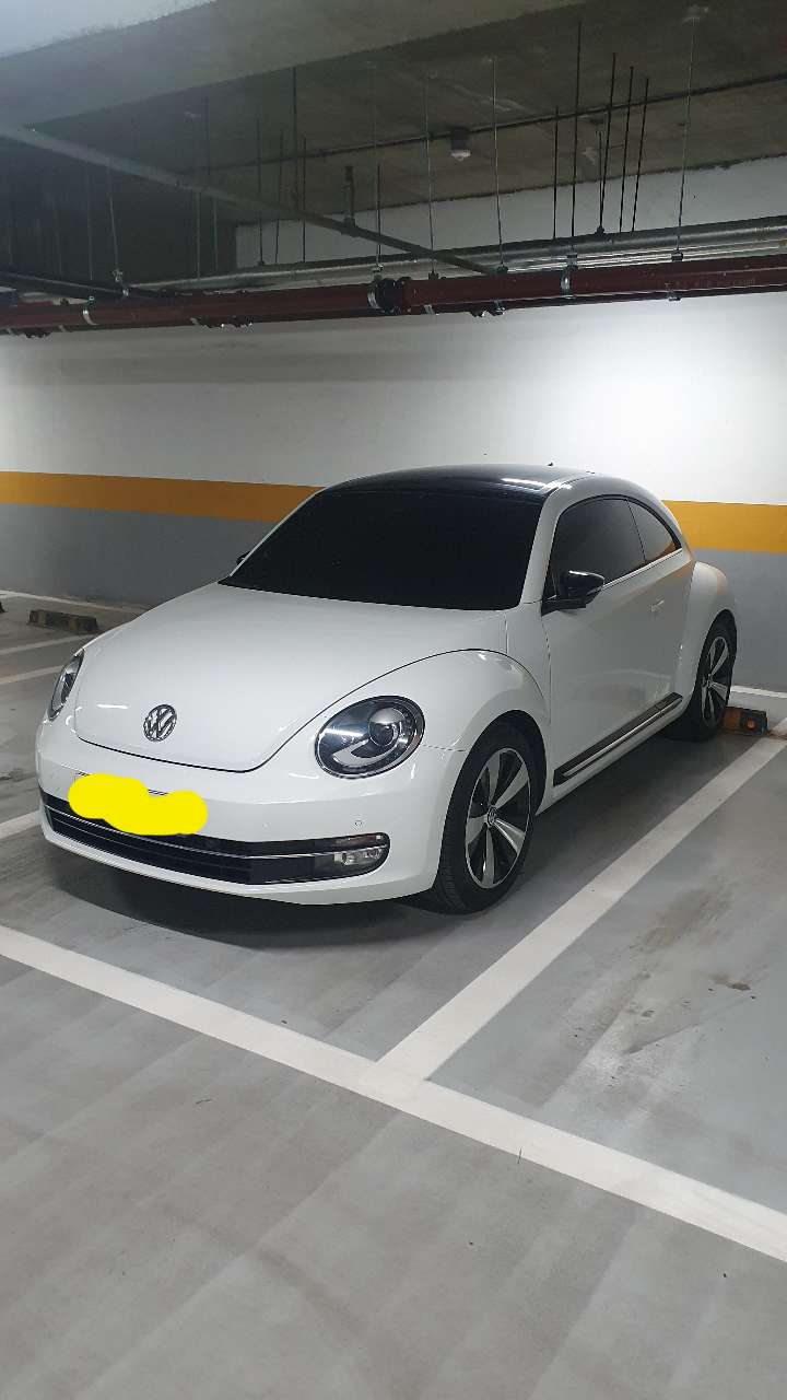 폭스바겐 비틀 2.0 TDI 프리미엄 썸네일 이미지