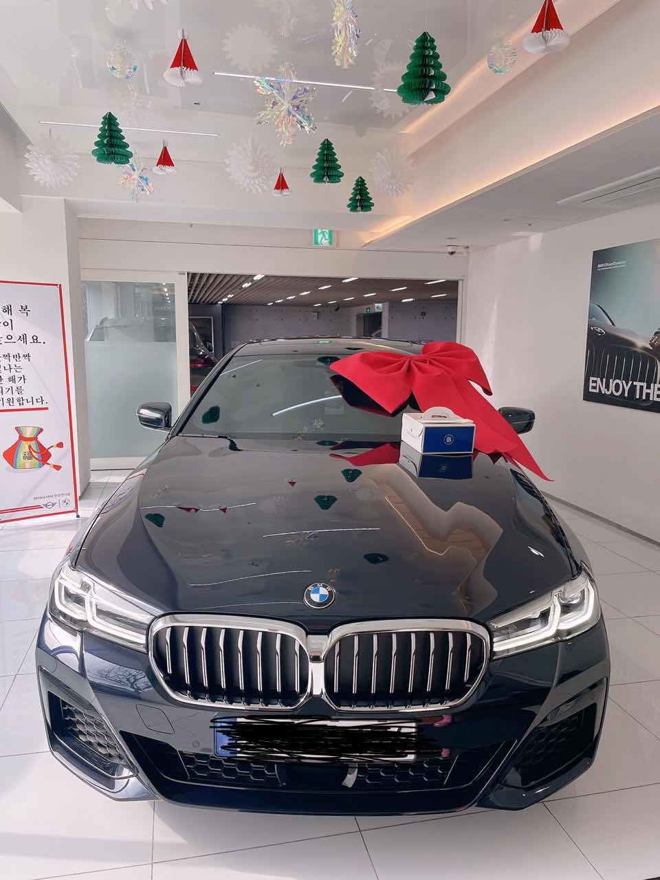 BMW 5시리즈 520i M 스포츠 패키지 게시글 썸네일