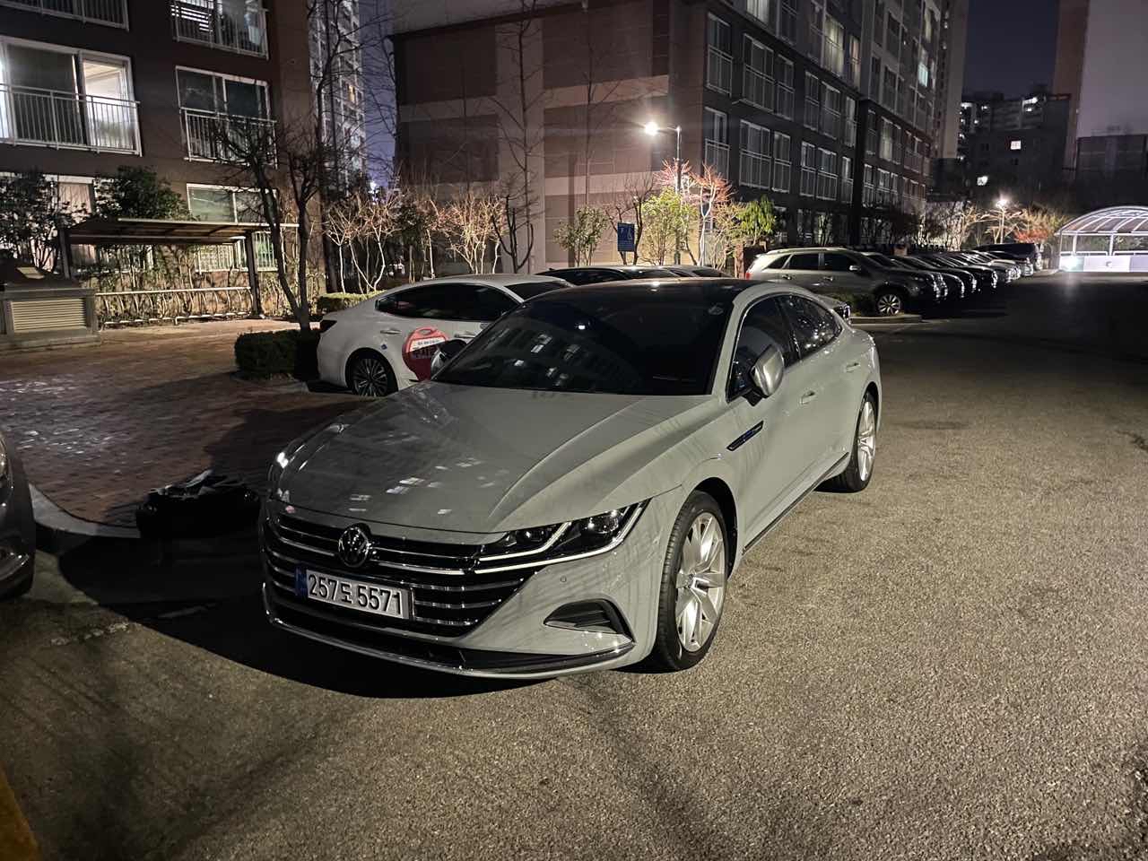 폭스바겐 아테온 2.0 TDI 프레스티지 썸네일 이미지