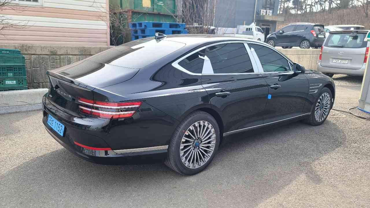 제네시스 일렉트리파이드 G80 e-AWD 파퓰러 패키지 썸네일 이미지