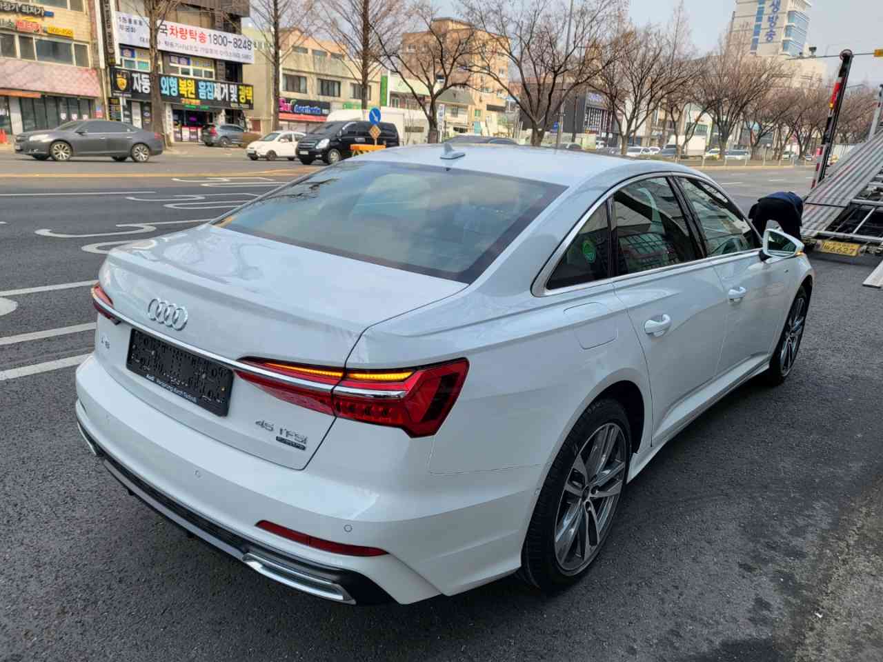 아우디 A6 45 TFSI 콰트로 프리미엄 [2C5] 게시글 썸네일