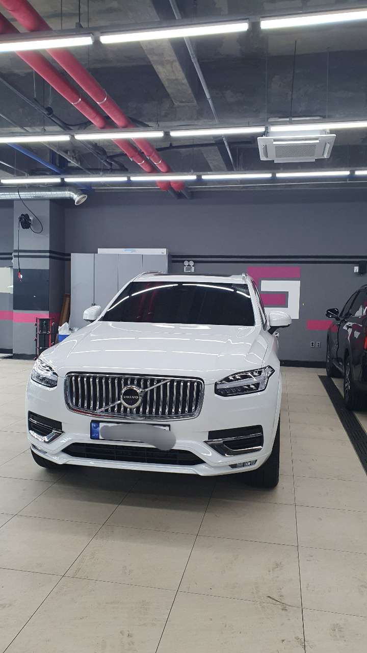 볼보 XC90 B6 AWD 얼티메이트 브라이트 게시글 썸네일