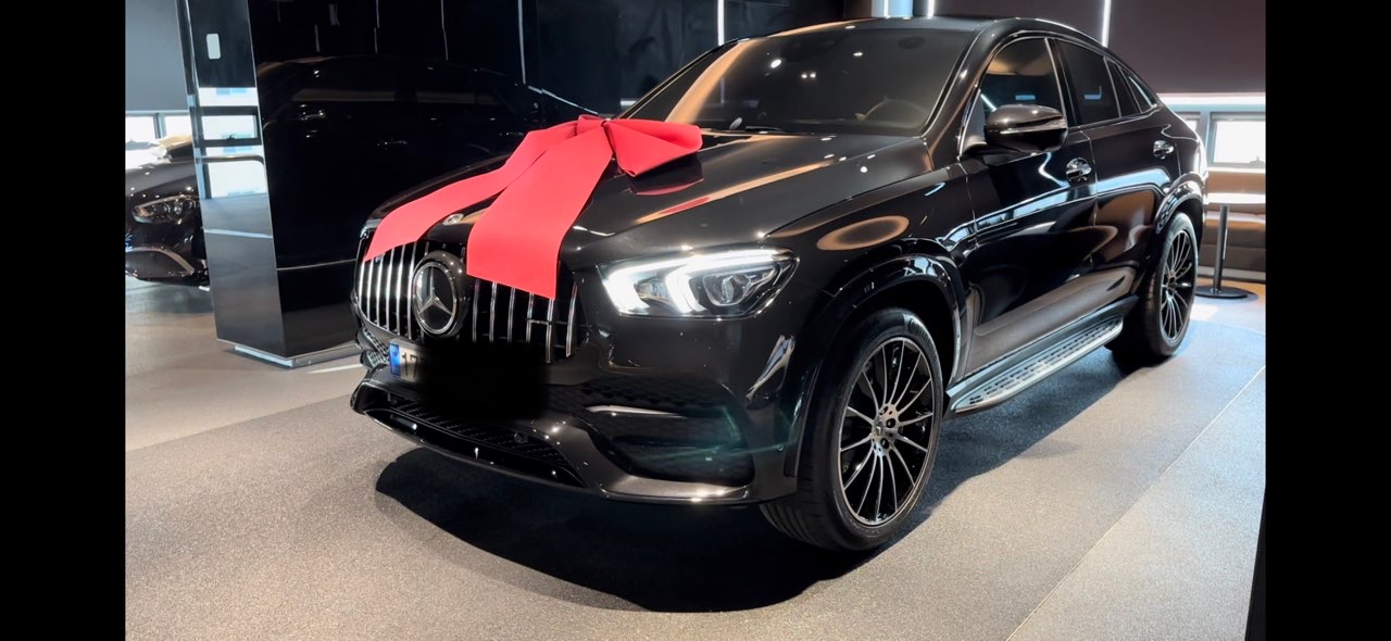 벤츠 GLE-클래스 GLE 400d 4MATIC 쿠페 게시글 썸네일