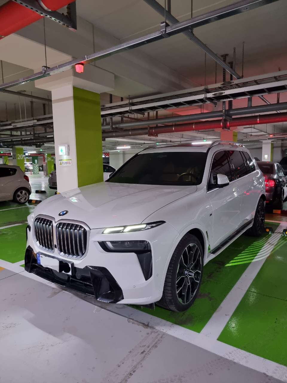 BMW X7 40i xDrive M 스포츠 패키지 7인승 게시글 썸네일