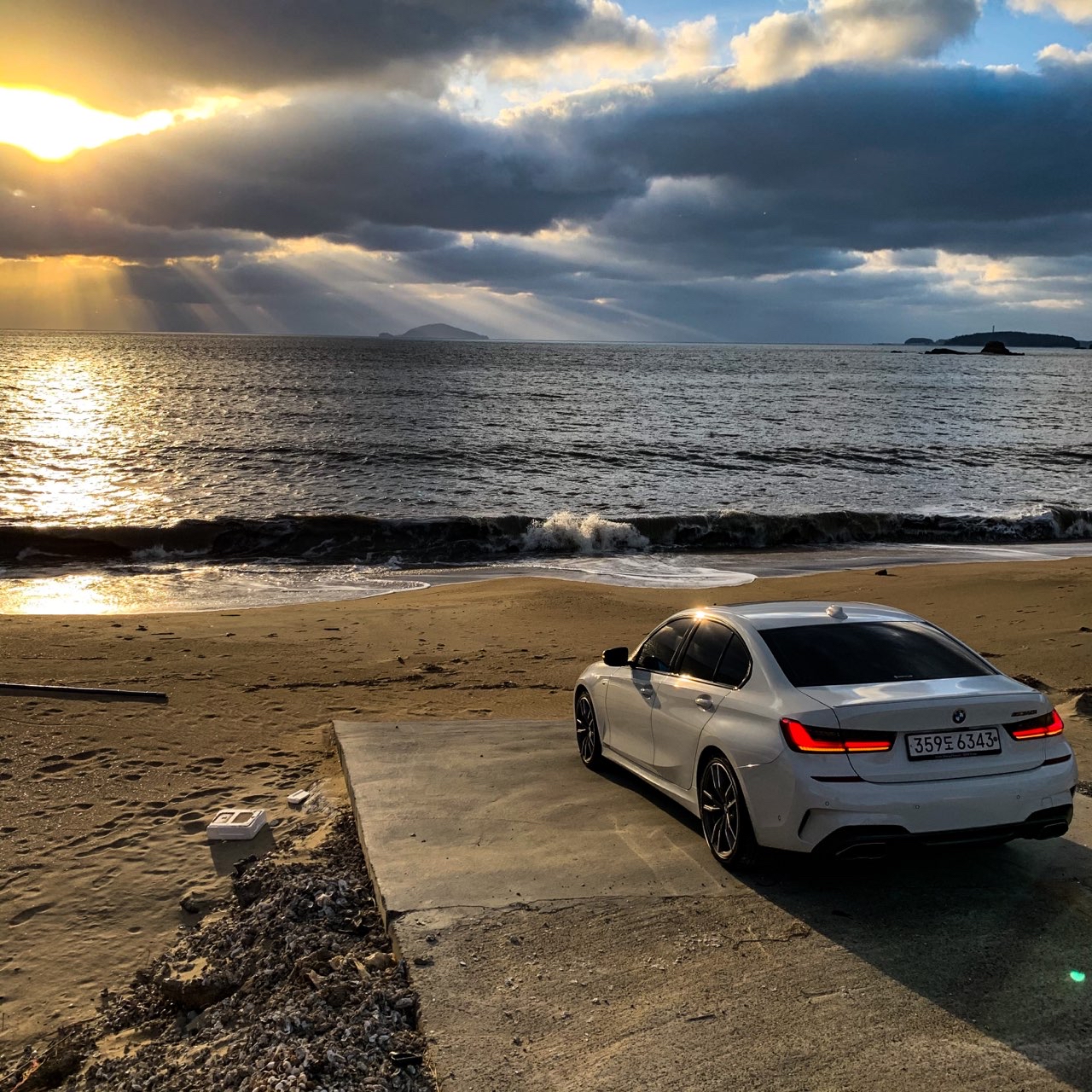 BMW 3시리즈 M340i_Perf 게시글 썸네일