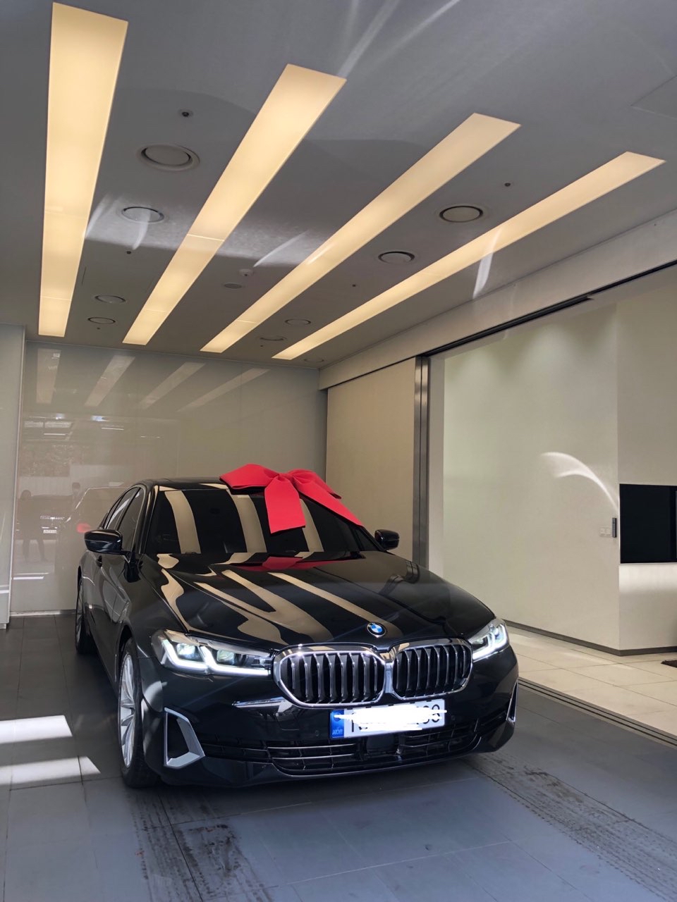 BMW 5시리즈 520i 럭셔리 게시글 썸네일