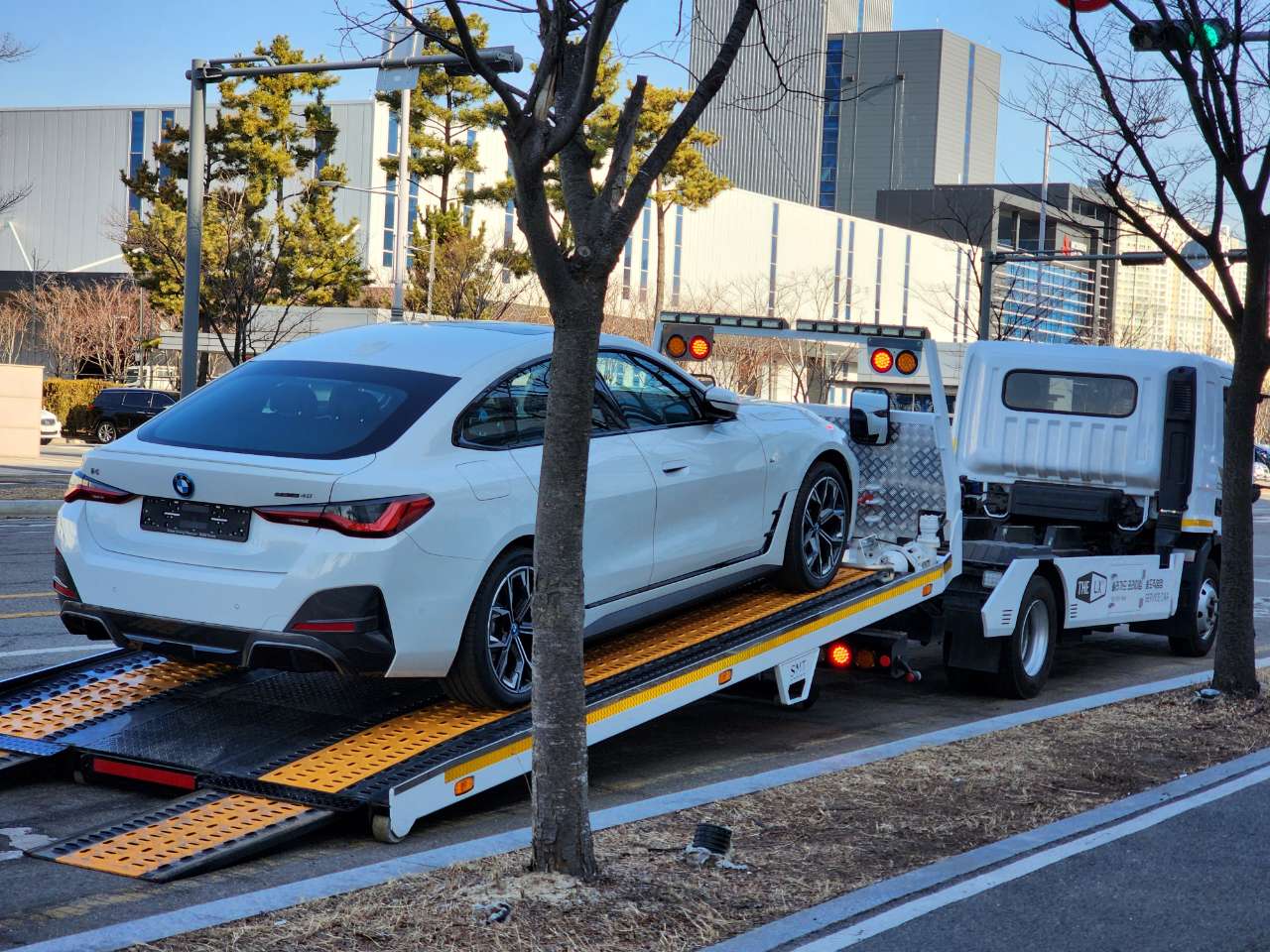 BMW i4 eDrive 40 그란쿠페 M 스포츠 프로 P0-1 게시글 썸네일