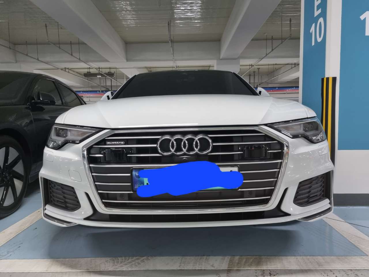 아우디 A6 45 TFSI 콰트로 프리미엄 [2C5+PI1+C1S] 게시글 썸네일