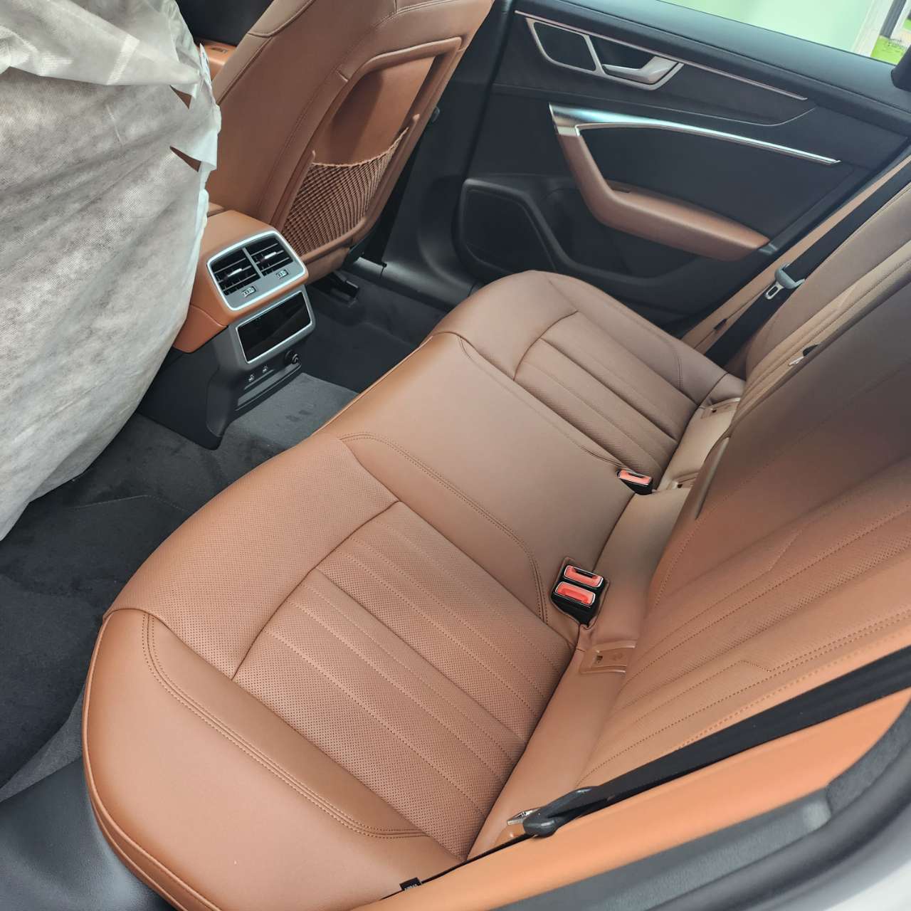 아우디 A6 45 TFSI 프리미엄 [2C5] 썸네일 이미지