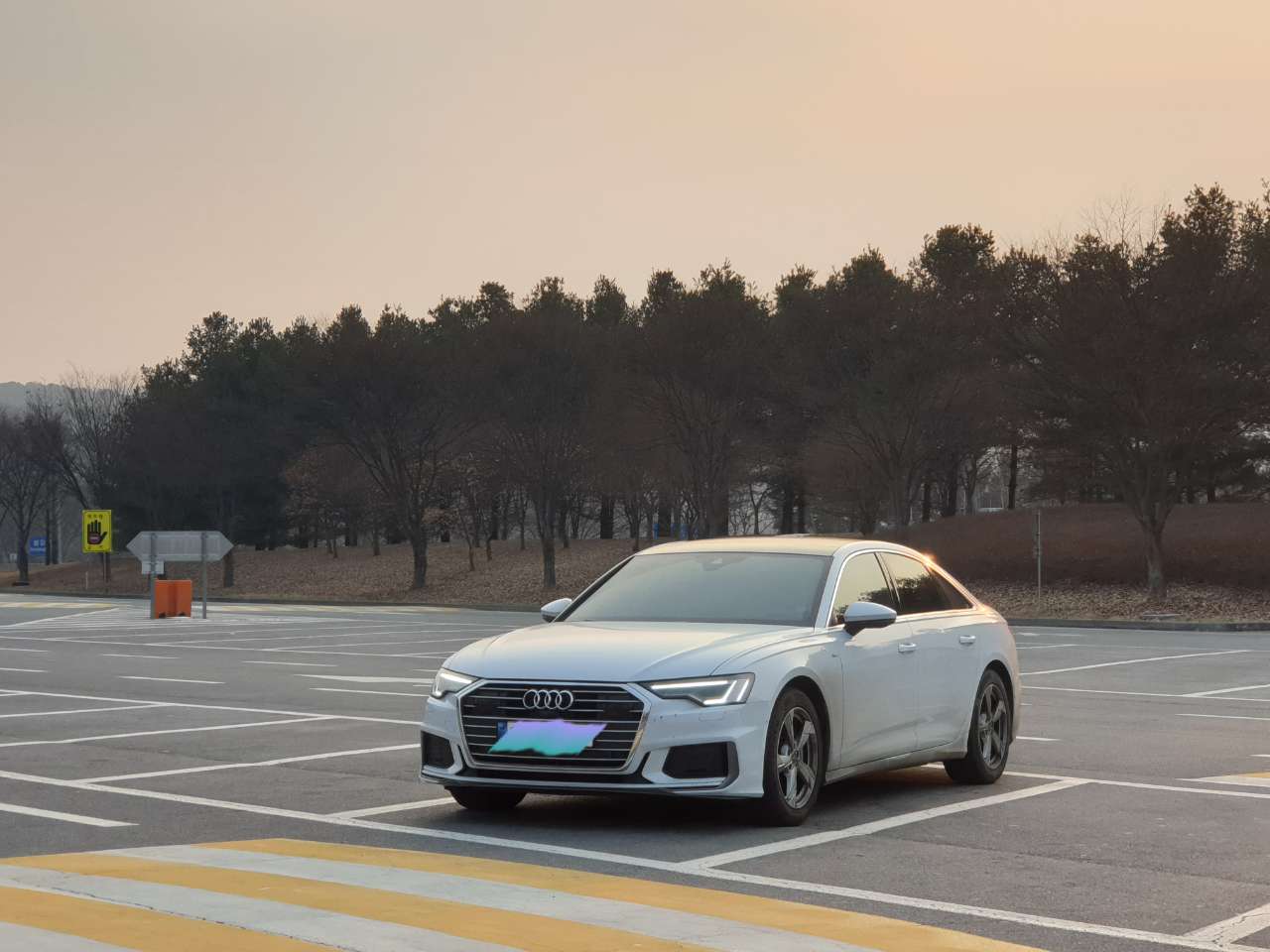 ์์ฐ๋ A6 40 TDI ๊ฒ์๊ธ ์ธ๋ค์ผ