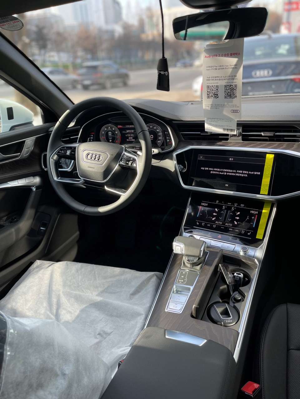 아우디 A6 45 TFSI 콰트로 프리미엄 [2C5+PI1+C1S] 게시글 썸네일