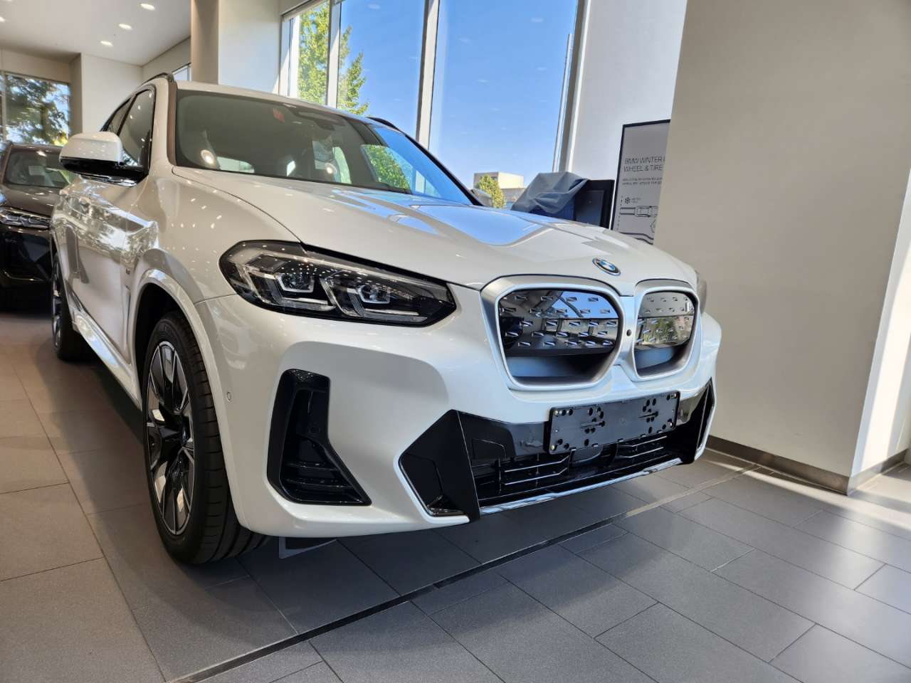 BMW iX3 M 스포츠 P2-1 게시글 썸네일