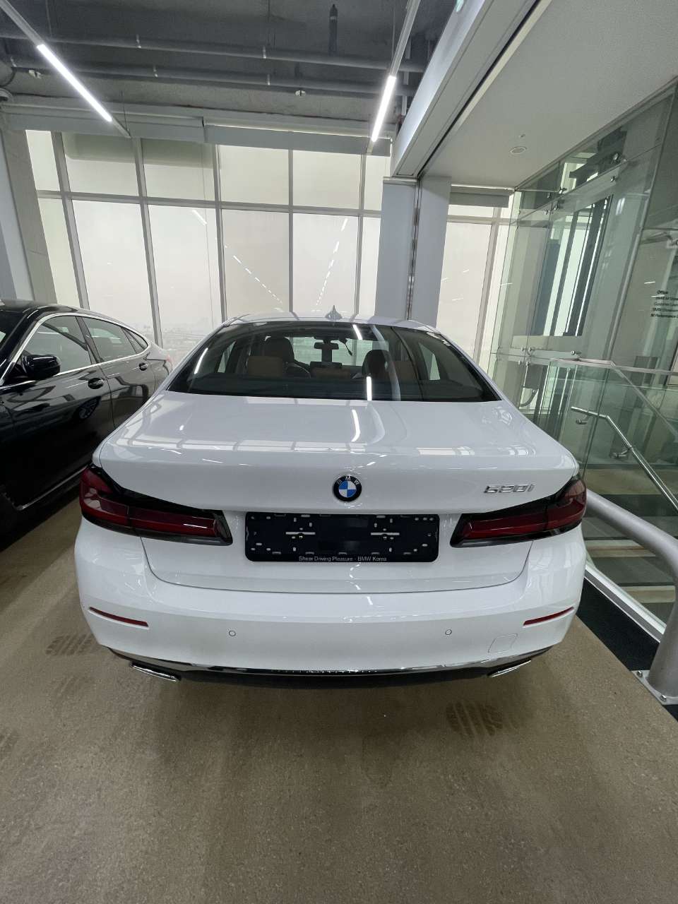 BMW 5시리즈 520i 럭셔리 게시글 썸네일