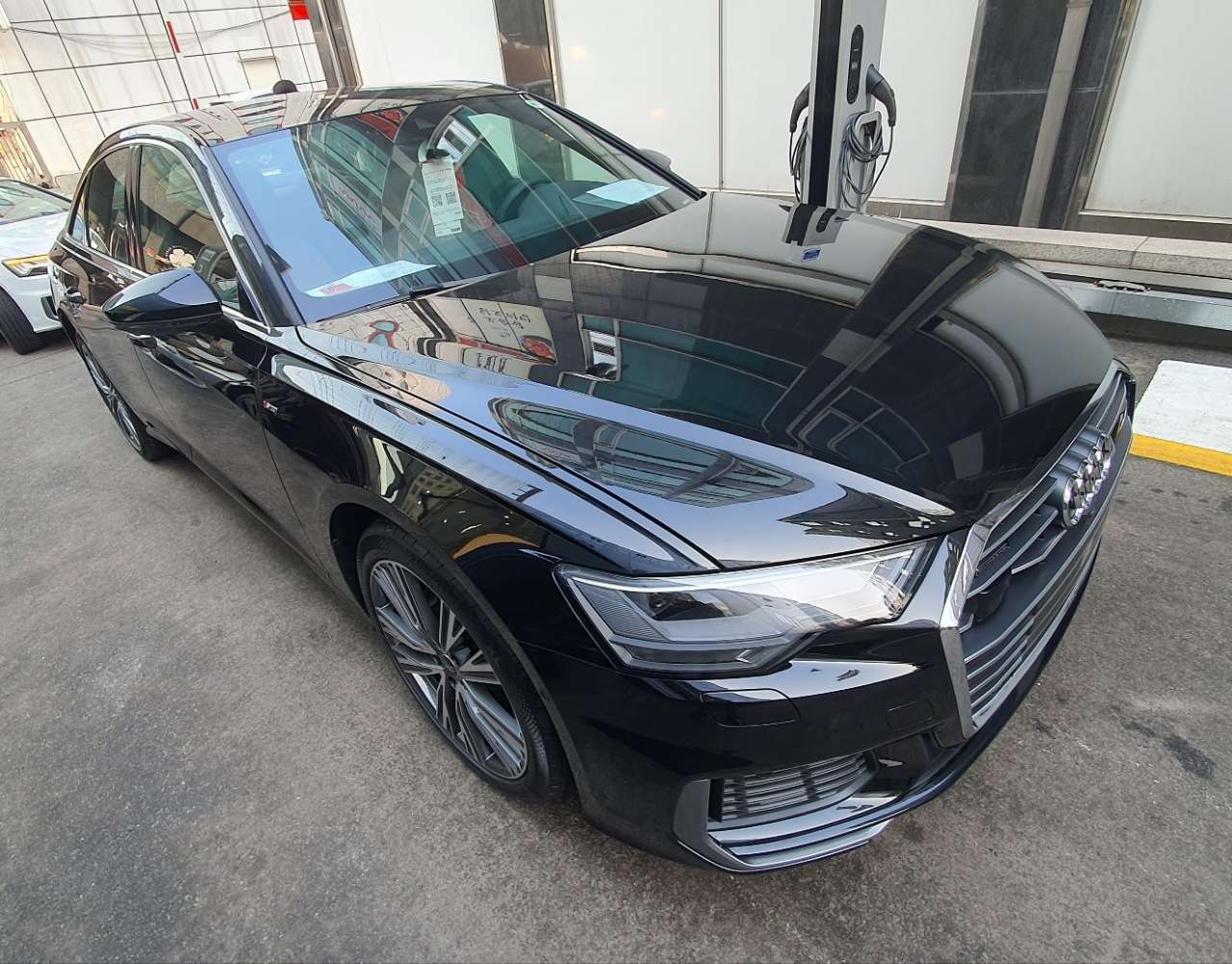아우디 A6 40 TDI 콰트로 프리미엄 [2C5+PI1+C1S] 게시글 썸네일