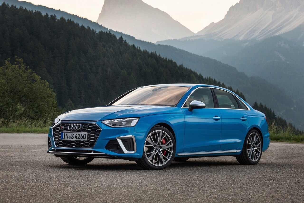 BMW M340i 덤벼?  아우디 S4 출시 이미지3