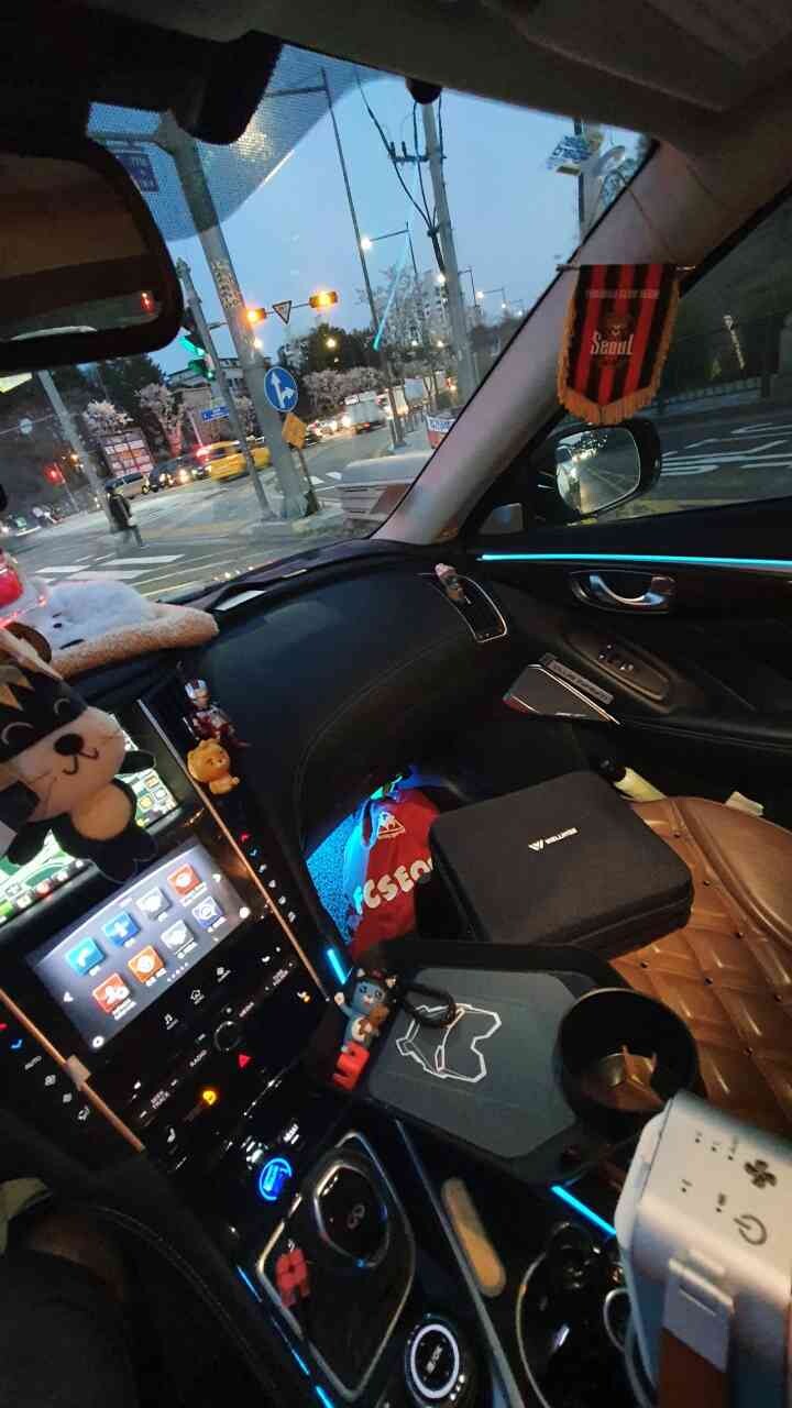 Es300h 22년형 vs 21년 재고전시차 이미지11