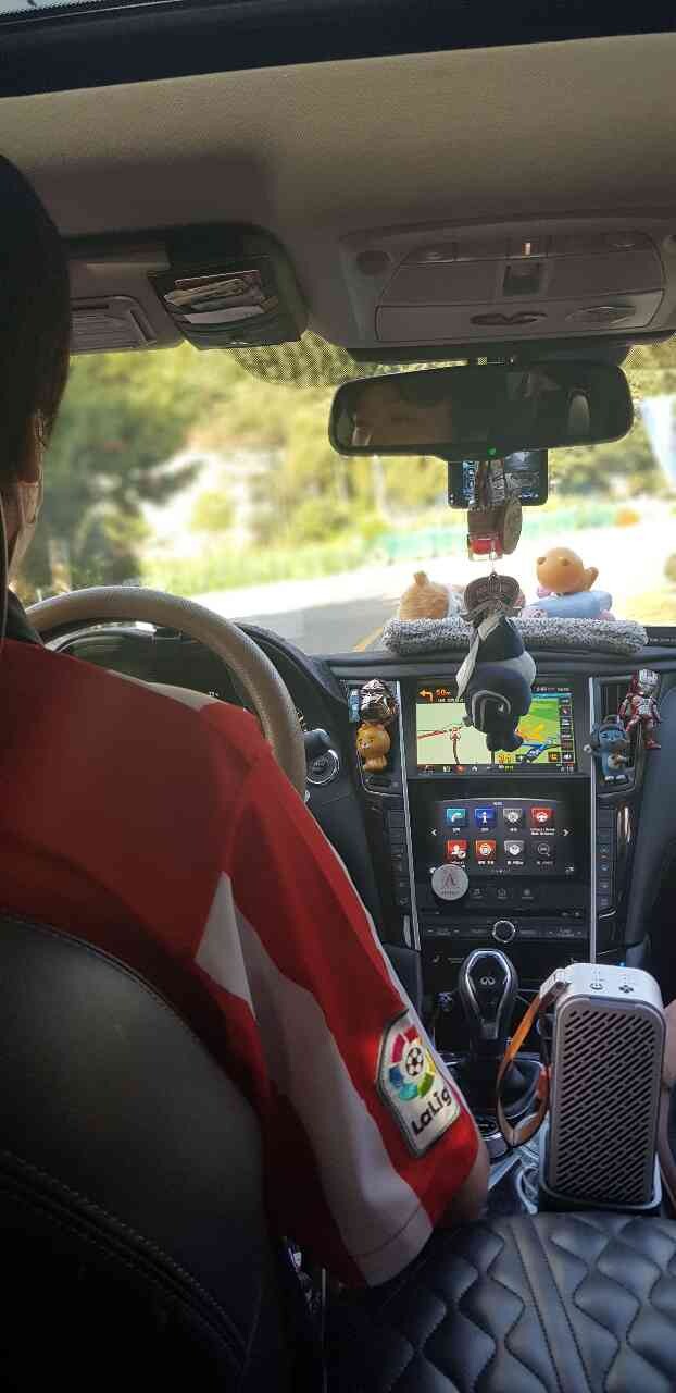 Es300h 22년형 vs 21년 재고전시차 이미지6