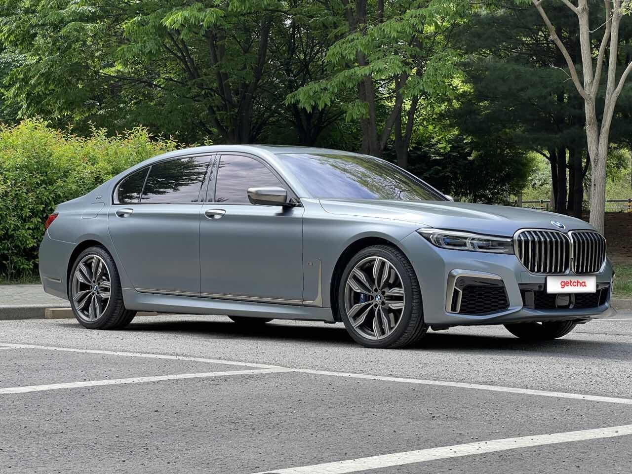 8기통 벤츠 vs 12기통 BMW  이미지3