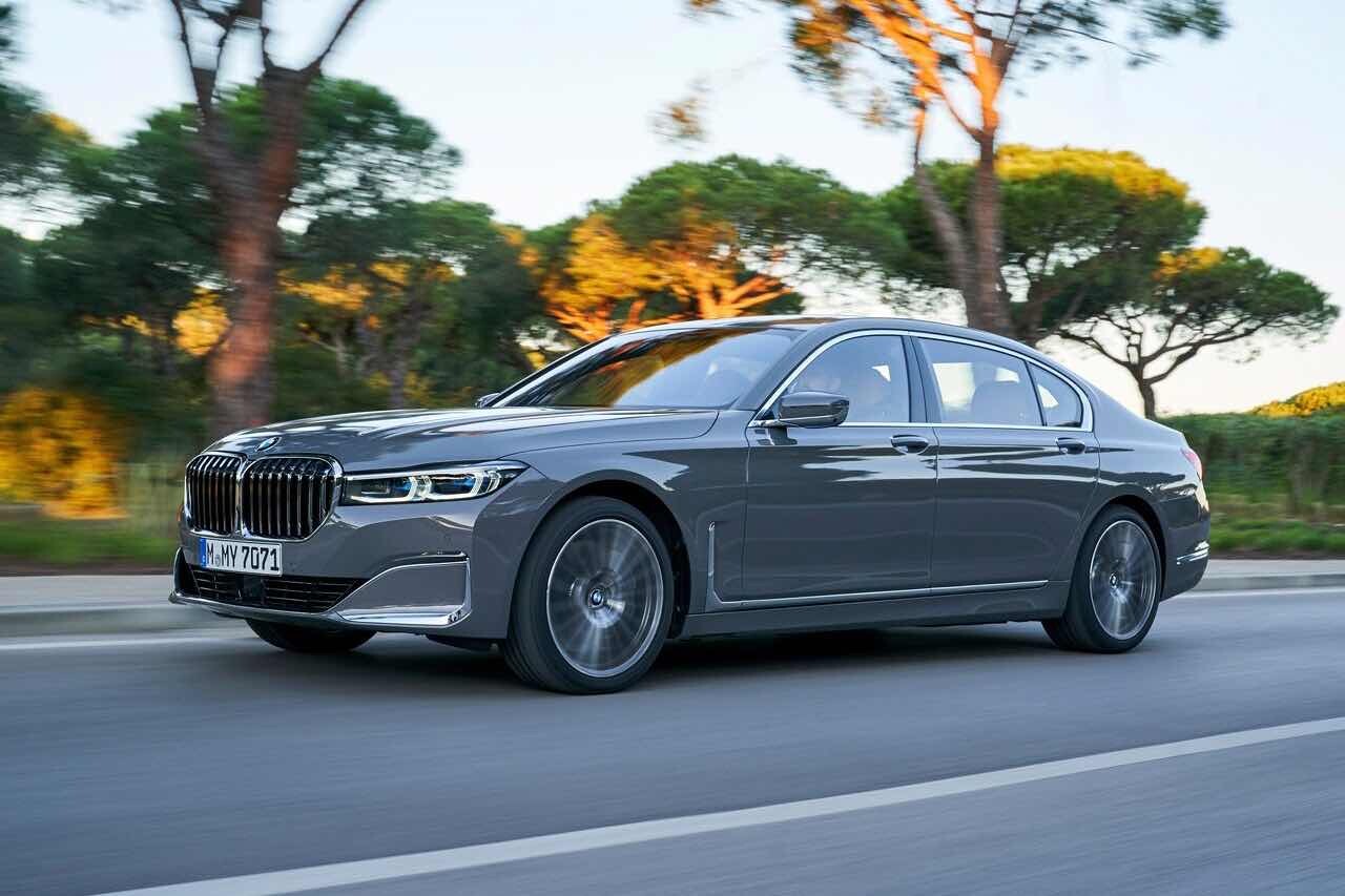 BMW 745e sDrive VS 벤츠 S450 4매틱  게시글 썸네일
