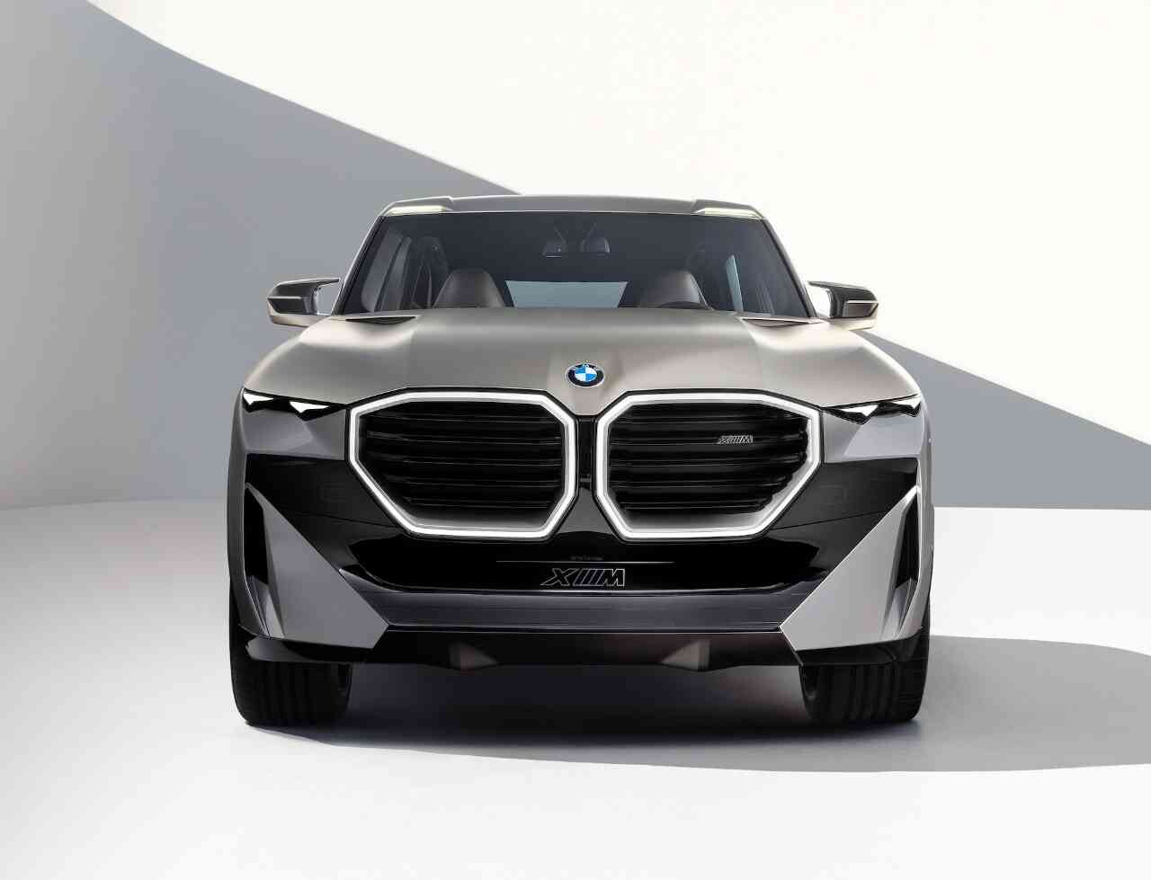 BMW의 차세대 플래그십 SUV, XM 디자인 공개 (컨셉) 이미지2