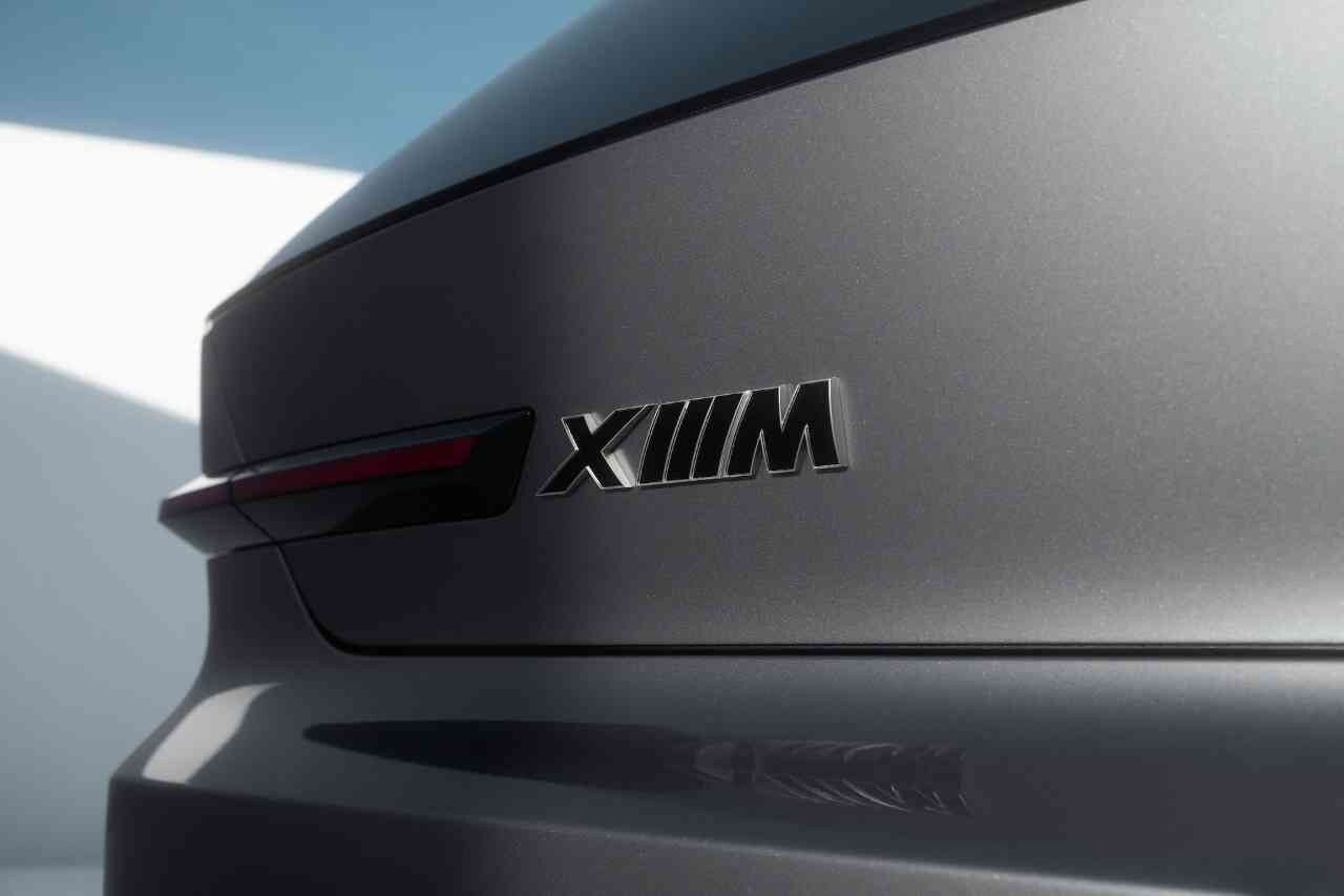 BMW의 차세대 플래그십 SUV, XM 디자인 공개 (컨셉) 이미지9