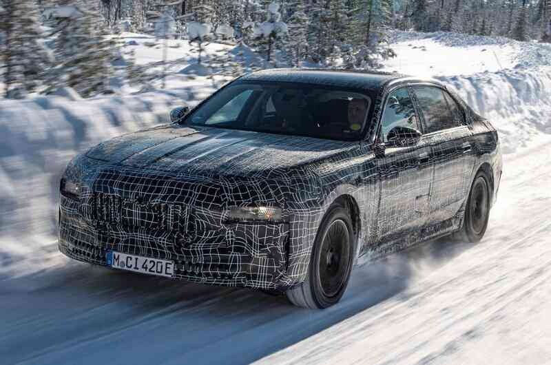 BMW i7 티저 사진 떴습니다.  게시글 썸네일