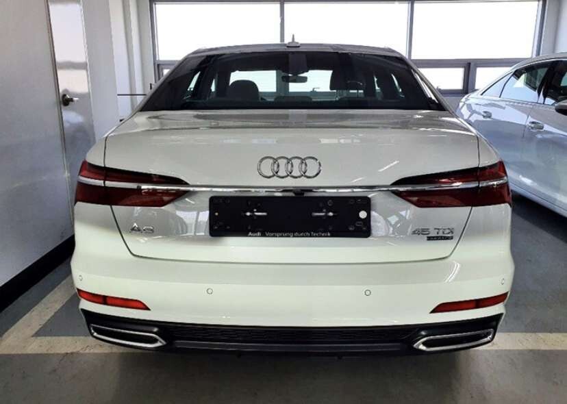 아우디 6기통 세단 vs BMW 4기통 세단  이미지2