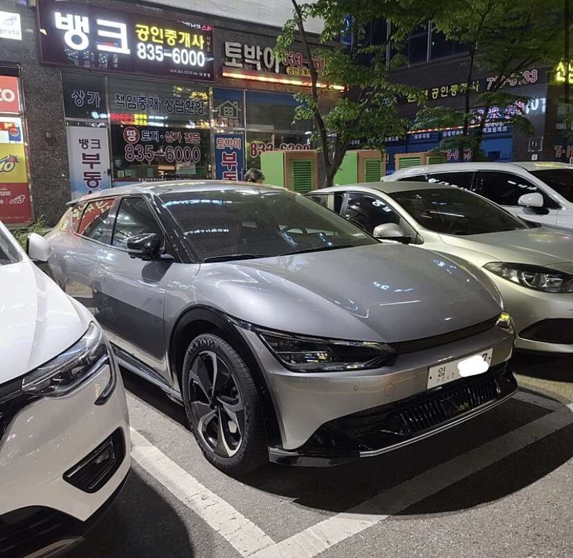 기아 EV6 실물 사진 이미지1