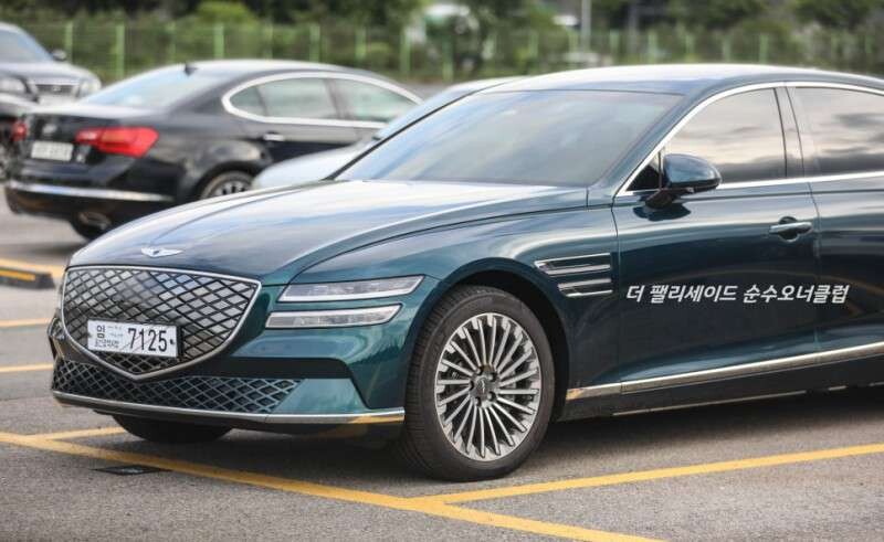 제네시스 G80e 주행 사진들  이미지4