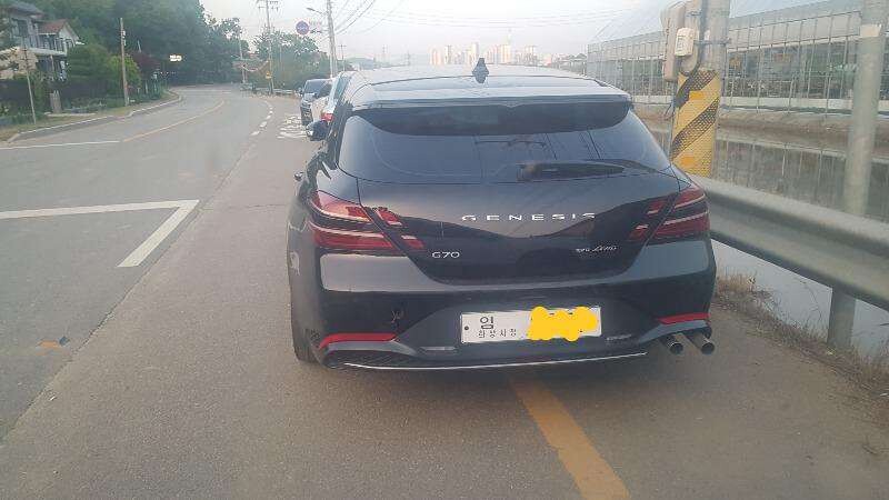 제네시스 G70 슈팅브레이크 실제로 보면?! 이미지2