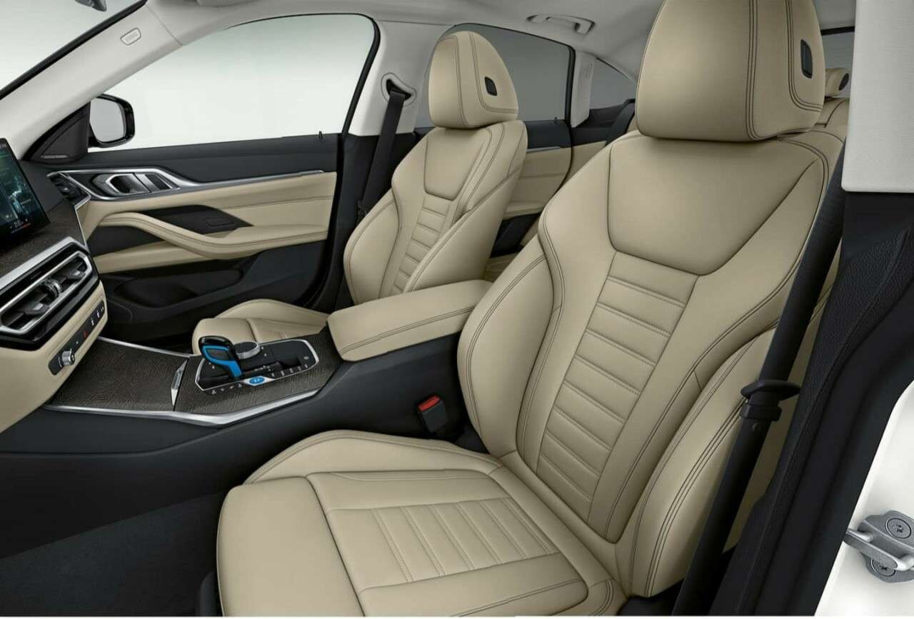 BMW i4 인테리어 공개!  이미지2