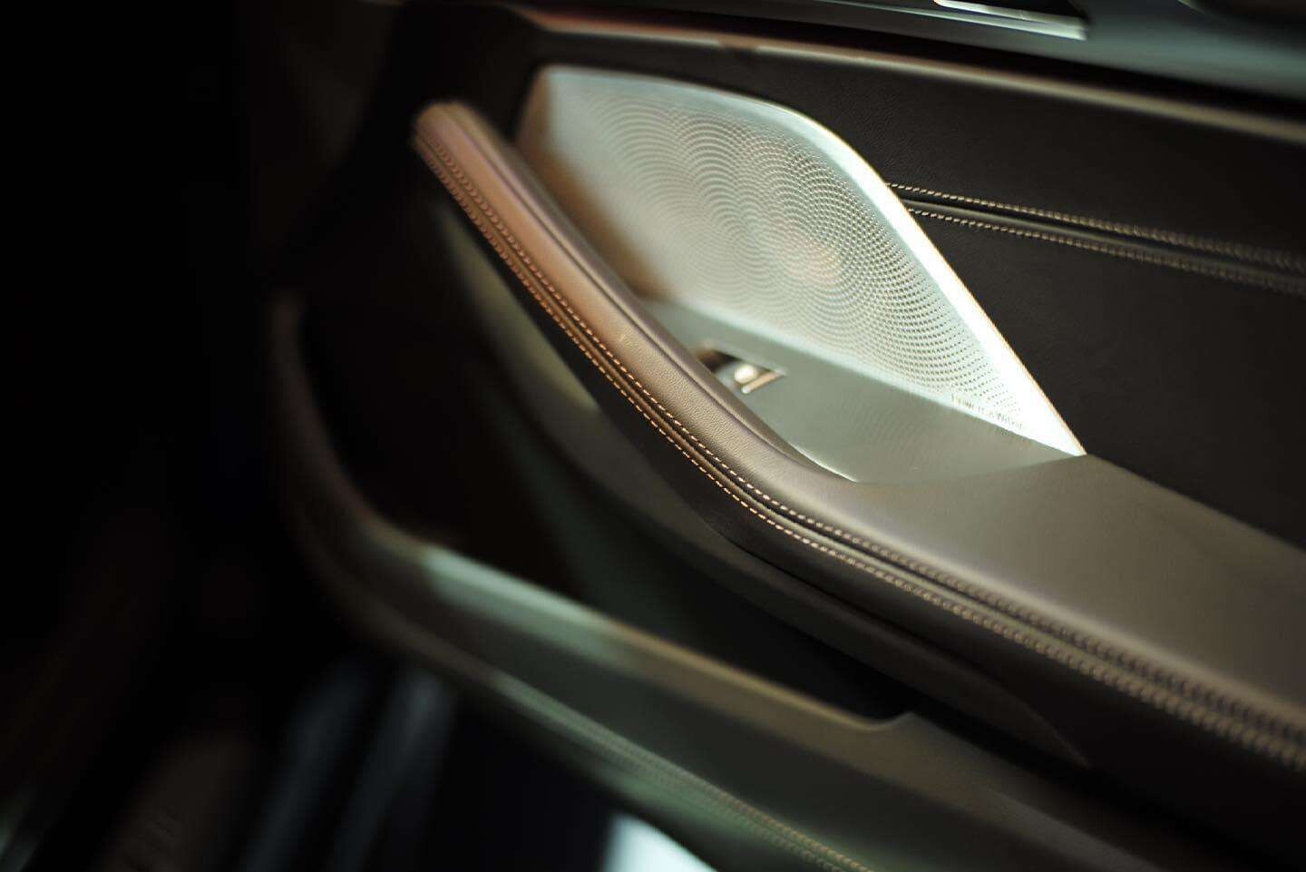 한국에 딱 13대만 판매하는 BMW 이미지4