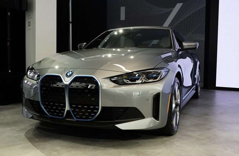 Bmw i4, i X 실물 사진  이미지1
