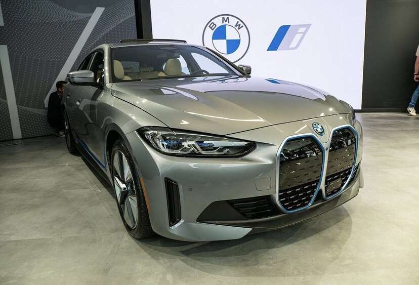 Bmw i4, i X 실물 사진  이미지3