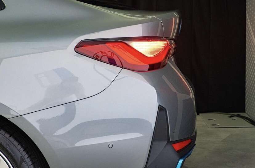 Bmw i4, i X 실물 사진  이미지5