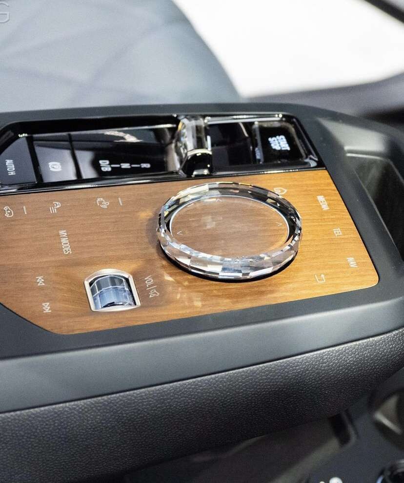 Bmw i4, i X 실물 사진  이미지13