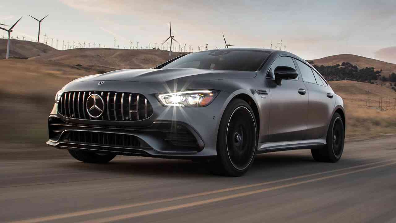 혹시 AMG GT 차주님들..장단점 간단히 부탁드려도 될까요? 게시글 썸네일