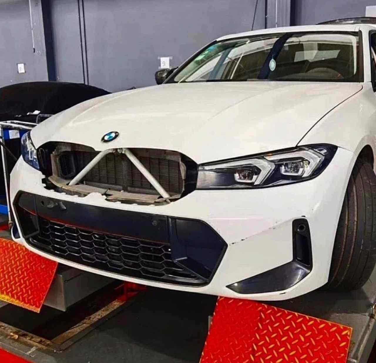 BMW 3시리즈 페이스리프트 전면부 유출 이미지1