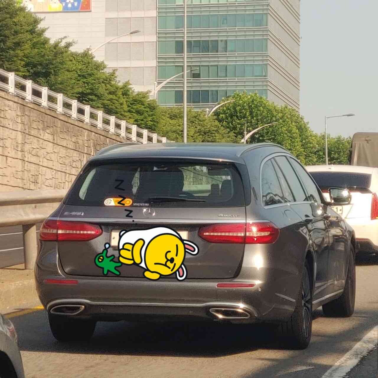 와 한국에 이런 벤츠가 있네요!? 게시글 썸네일