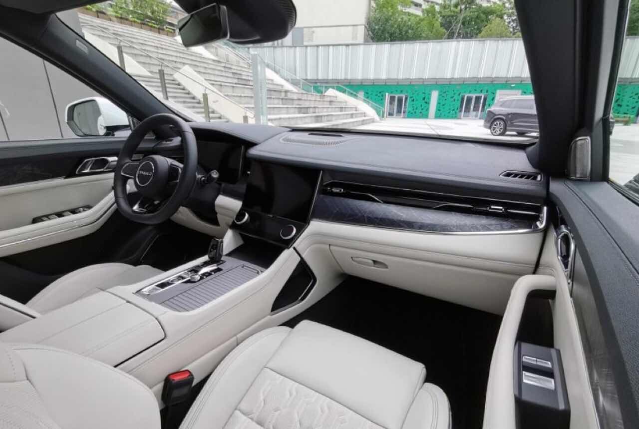 5천만원대로 구입할 수 있는 볼보 XC90 이미지14