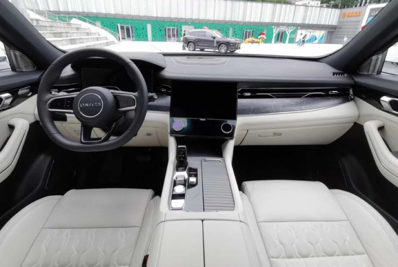 5천만원대로 구입할 수 있는 볼보 XC90 이미지13