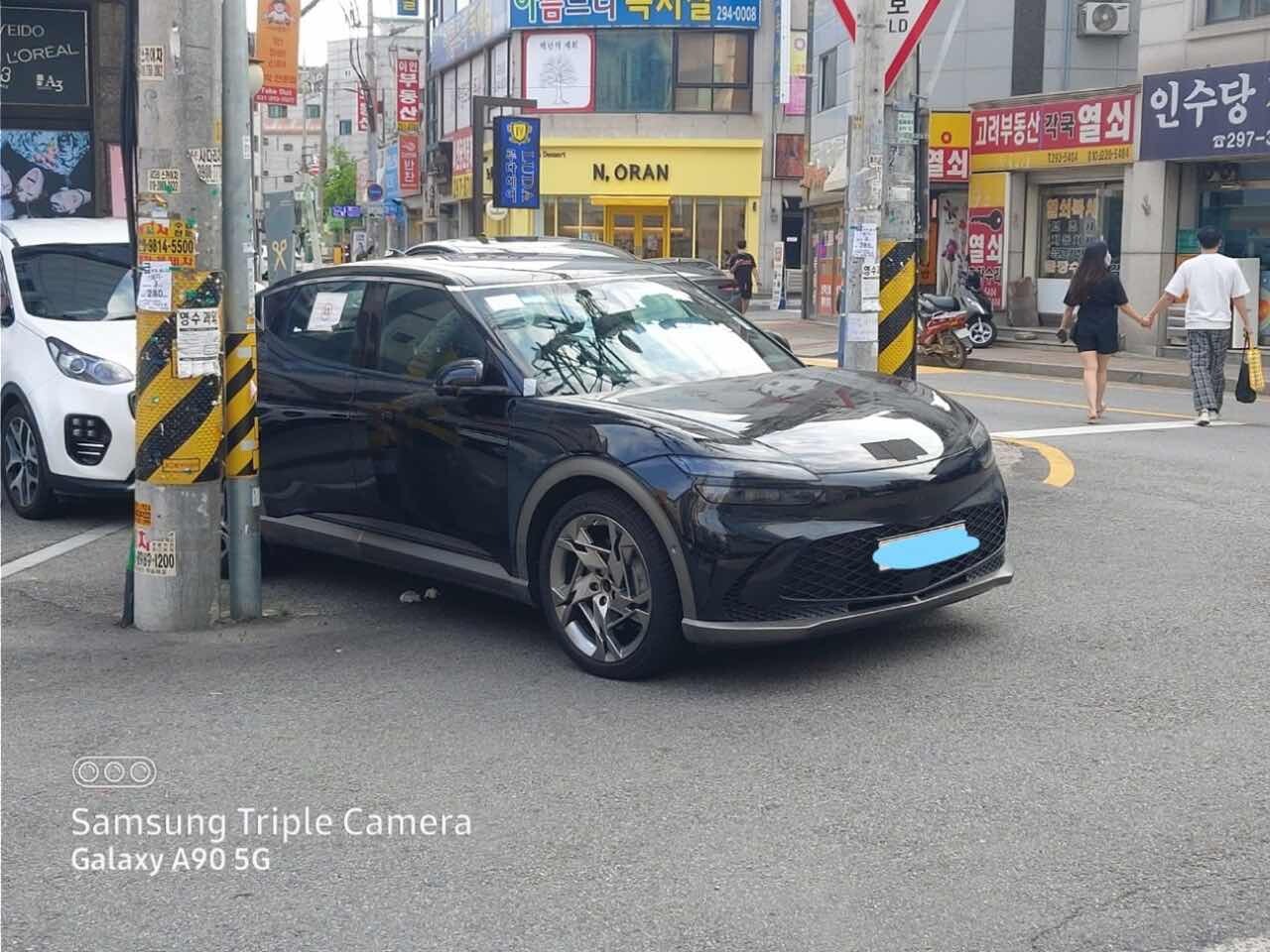 제네시스 GV60 실물은 나쁘지 않네요 이미지9