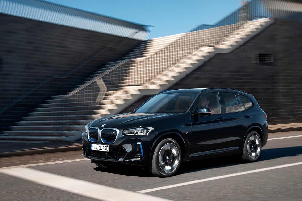 [BMW 뉴스] iX3 국내 인증 통과~  게시글 썸네일