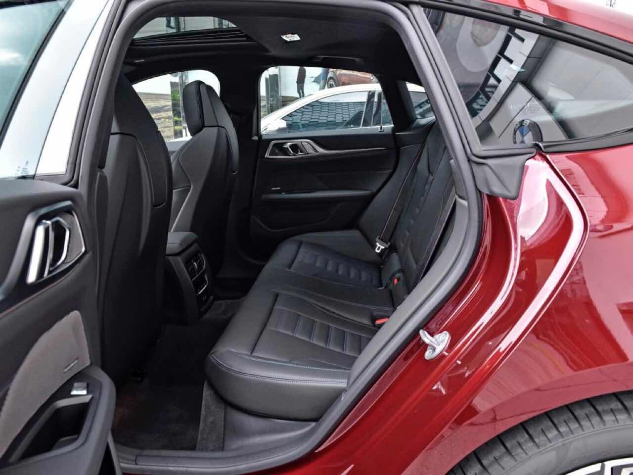 2022 BMW 4시리즈 그란쿠페 실차 디테일 사진  이미지20