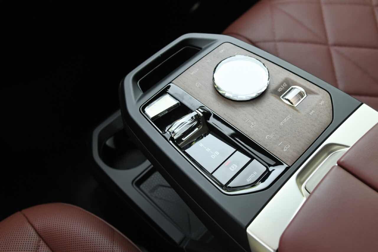 BMW iX xDrive 50 상세사진 (스압, 데이터 주의) 이미지10