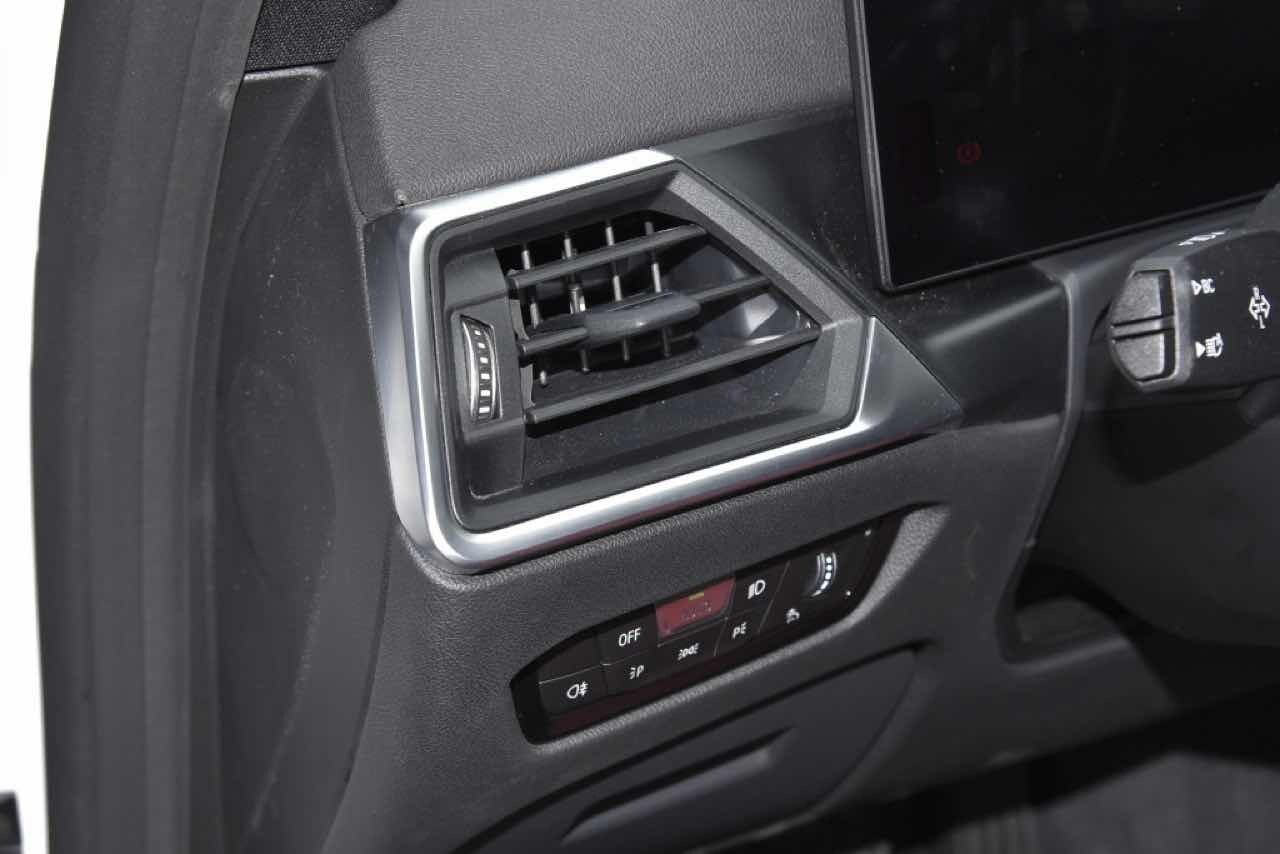 BMW i4 eDrive40 상세사진 (스압, 데이터 주의)  이미지26